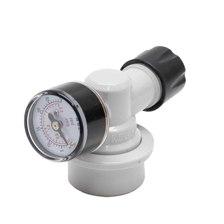 Keg King Spundy - Compact Spunding Valve har et hvitt plasthus og svart justeringsknott, og er ideell for måling og kontroll av gasstrykk i hjemmebryggingsoppsett.