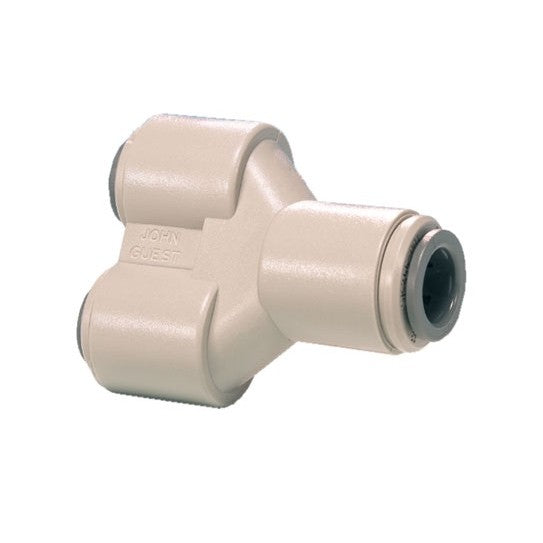 John Guest Hurtigkobling med Y-splitter 1/2" er en Y-kobling i plast for rørlegger- eller væskesystemer, med sylindriske åpninger for hurtigkobling og produsert av John Guest.
