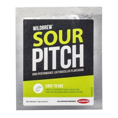 En 10 g-pakke med WildBrew Sour Pitch fra Lallemand, en høytytende melkesyrebakterie for produksjon av surøl og kettle sour, med bruksanvisning på forsiden.