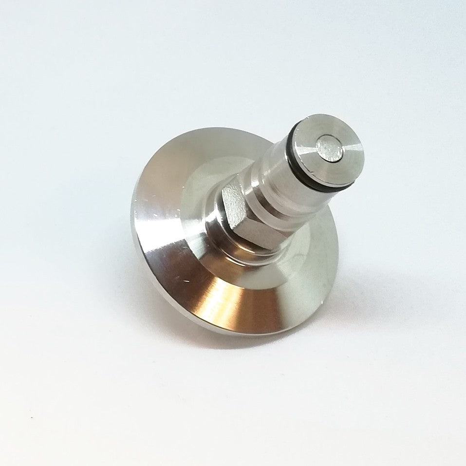 En 1,5" Tri-Clamp Ball Lock Post fra Brewshop i rustfritt stål, med rund flens og sylindrisk stamme, fotografert på enkel hvit bakgrunn.