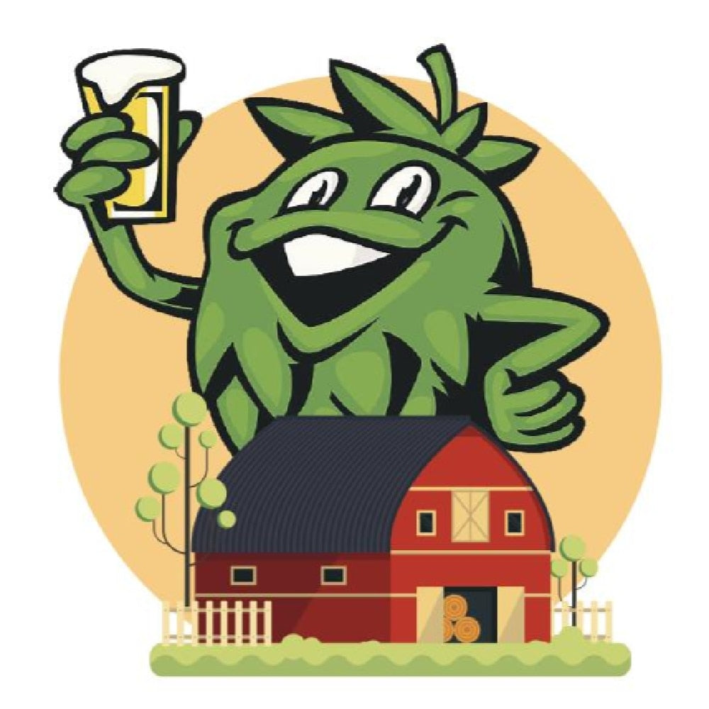 En munter grønn humle holder et øl bak en rød låve, høyballer og et gjerde, og fanger perfekt den sanne bondegårdsånden til Farmhouse Vibes - Diastatic Saison Yeast 500g tørrgjær fra WHC Lab (Best før september 2025).