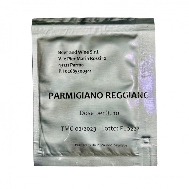 En forseglet pakke merket "Kultur for Parmigiano Reggiano (Grattugia) parmesan for 10L melk" fra Enolandia, med firmaopplysninger, doseinformasjon og utløpsdato på forsiden. Dette DOP-beskyttede produktet sikrer autentisk kvalitet.