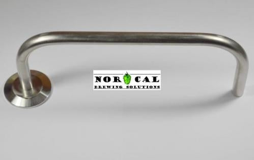 Norcal 1,5" Tri-Clamp Blow-Off Tube, laget av rustfritt stål 304 med flensfitting, er vist over en Norcal Brewing Solutions-logo på en vanlig bakgrunn.