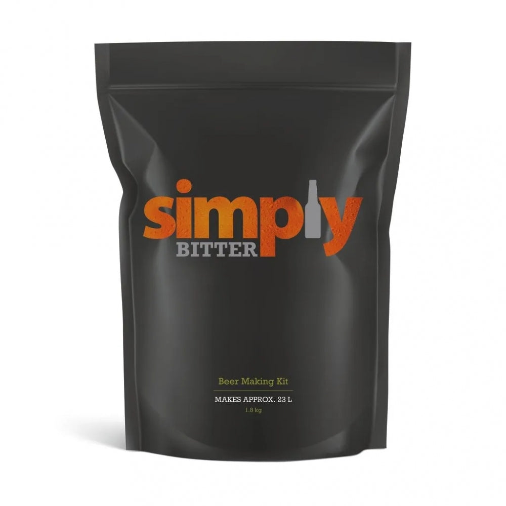 Simply Bitter 1,8 kg ekstraktsett fra Simply er en svart pose med oransje og hvit tekst som inneholder maltekstrakt og gir deg mulighet til å brygge rundt 23 liter øl.