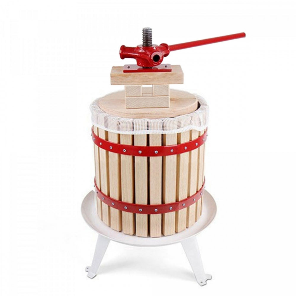 Vinoferm Fruktpresse 12L fra Vinoferm har trestaver, solide metallbånd, et rødt håndtak og tre hvite ben - perfekt for enkel utvinning av juice.