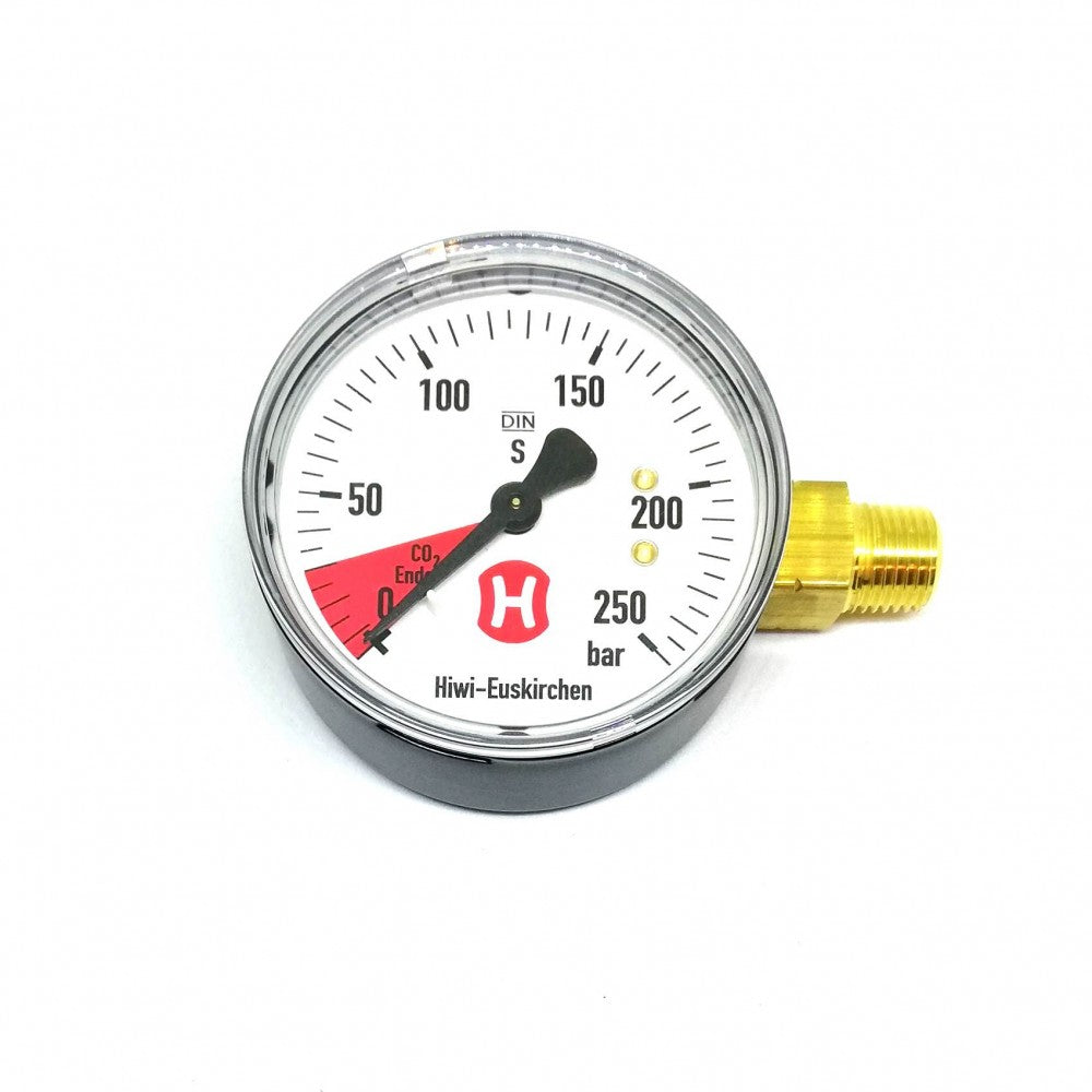 Hiwi Manometer 250 bar har hvit front, svarte markeringer, messingkontakt og måler 0-250 bar. Produsert av Hiwi.