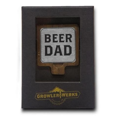 Beer Dad Tap Handle - Håndtak til uKeg fra GrowlerWerks kommer i en svart skumbelagt eske med GrowlerWerks-logoen i bunnen og inkluderer en unbrakonøkkel for enkel montering.