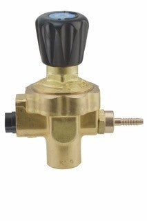 Oxyturbo Mignon oksygenregulator har en messingventil, justeringsknott i svart plast og gjenget sideutløp for presis kontroll - kompatibel med Oxyturbo-systemer.