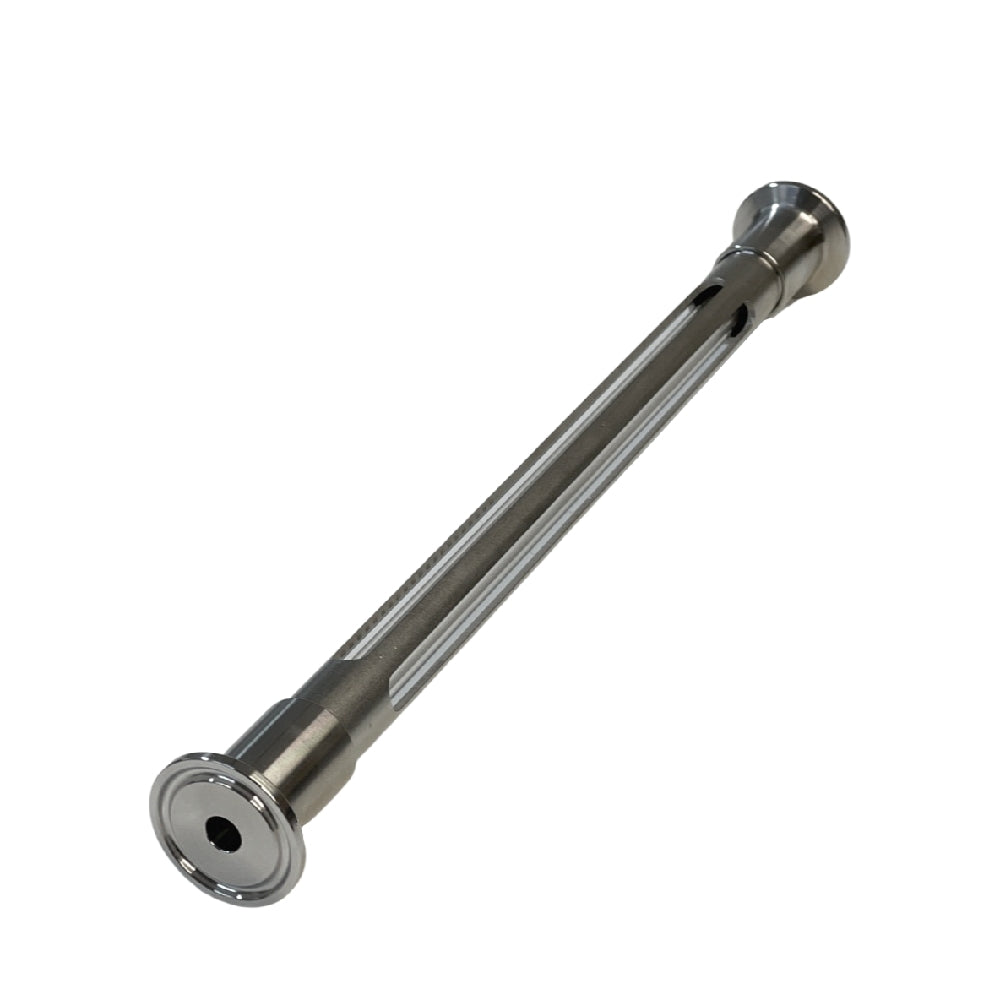 Brewshop 34 mm Tri-Clamp siktglass, 300 mm langt, er en sylindrisk komponent i rustfritt stål med Tri-Clamp-flenser i hver ende og flere lineære utsparinger, vist på hvit bakgrunn.
