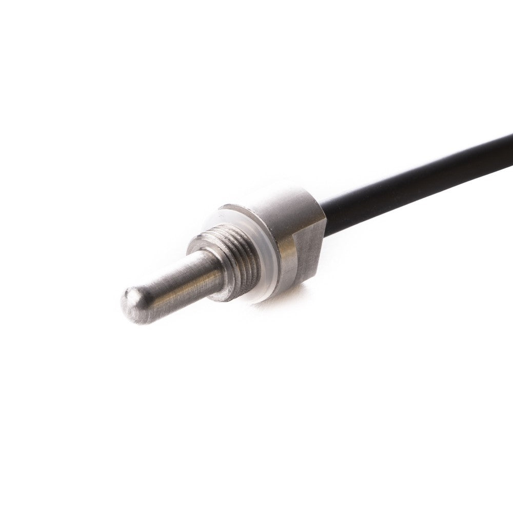Et nærbilde av Brewtools Inline temperatursensor med adapter, som viser tilkoblingen til en bryggemaskin og integrering med en 3-veis ventil for effektiv brygging.