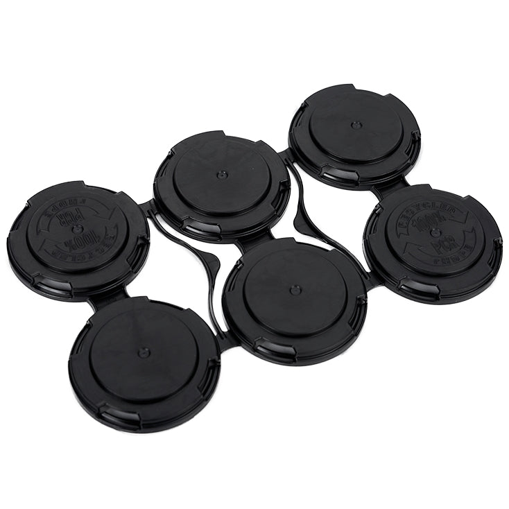 Six black PakTech Can Carrier 6Pak boksholdere for 6 bokser, fra PakTech, er koblet sammen i to rader og vist pent på hvit bakgrunn - emballasjeløsninger som leveres i eske med 510 stk.