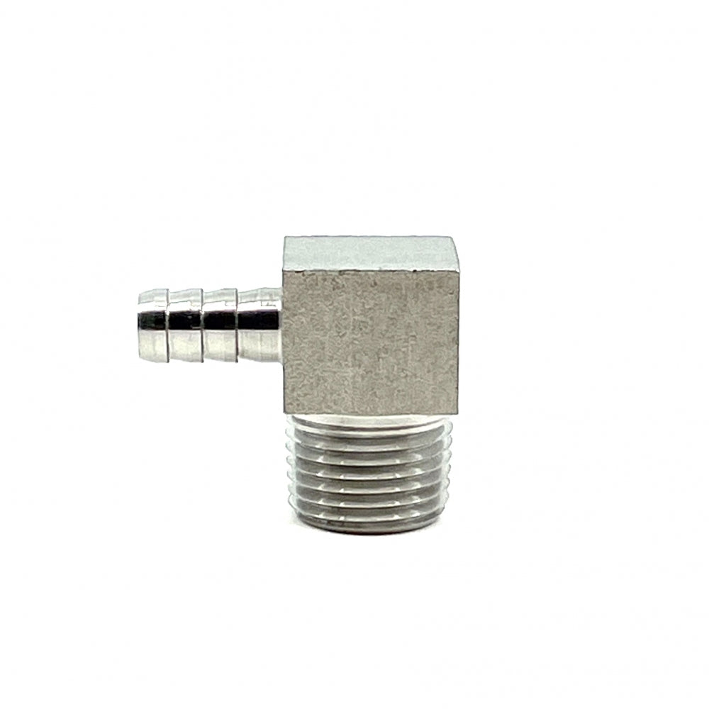 Brewshop Slangenippel med vinkel 1/2" NPT x 3/8" er en metallslangenippel med firkantet kropp, 1/2" NPT utvendig gjenge og er laget av 304 rustfritt stål, vist på hvit bakgrunn.