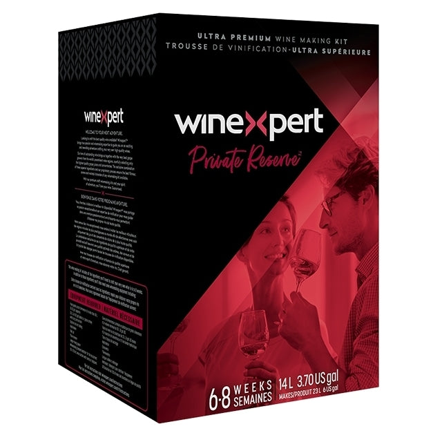 En svart og rød Winexpert Private Reserve Vinsett - Amarone Style (Veneto, Italia, med drueskall) - eske med en mann og en kvinne som smaker vin, med produktinformasjon og instruksjoner synlig på emballasjen.