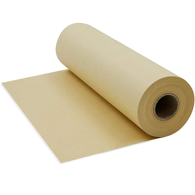 En delvis utrullet rulle BBQ Butcher Paper 53m ligger på en hvit flate, klar til å pakke inn bringa eller bruke som røykepapir.