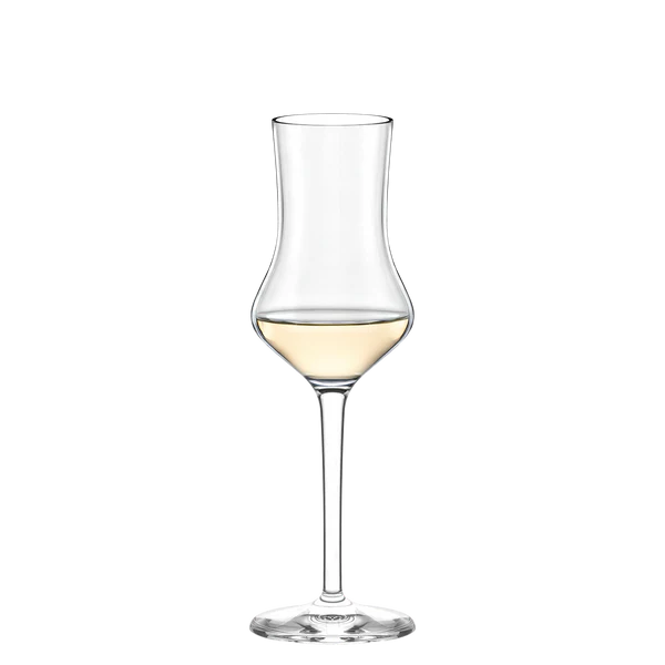 Et klart Stölzle Lausits Grappaglass (90 ml) fra 6-delt sett, med buet skål og blekgul væske på innsiden, står mot en enkel hvit bakgrunn.