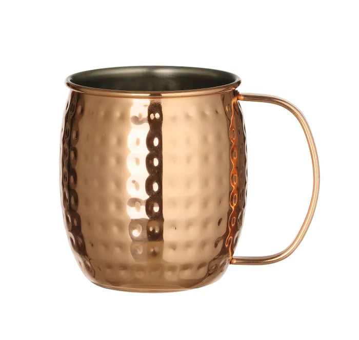 Hendi Moscow Mule Kopp, med hamret kobberfinish og ergonomisk håndtak, er ideell til servering av cocktails og er vist mot en hvit bakgrunn.