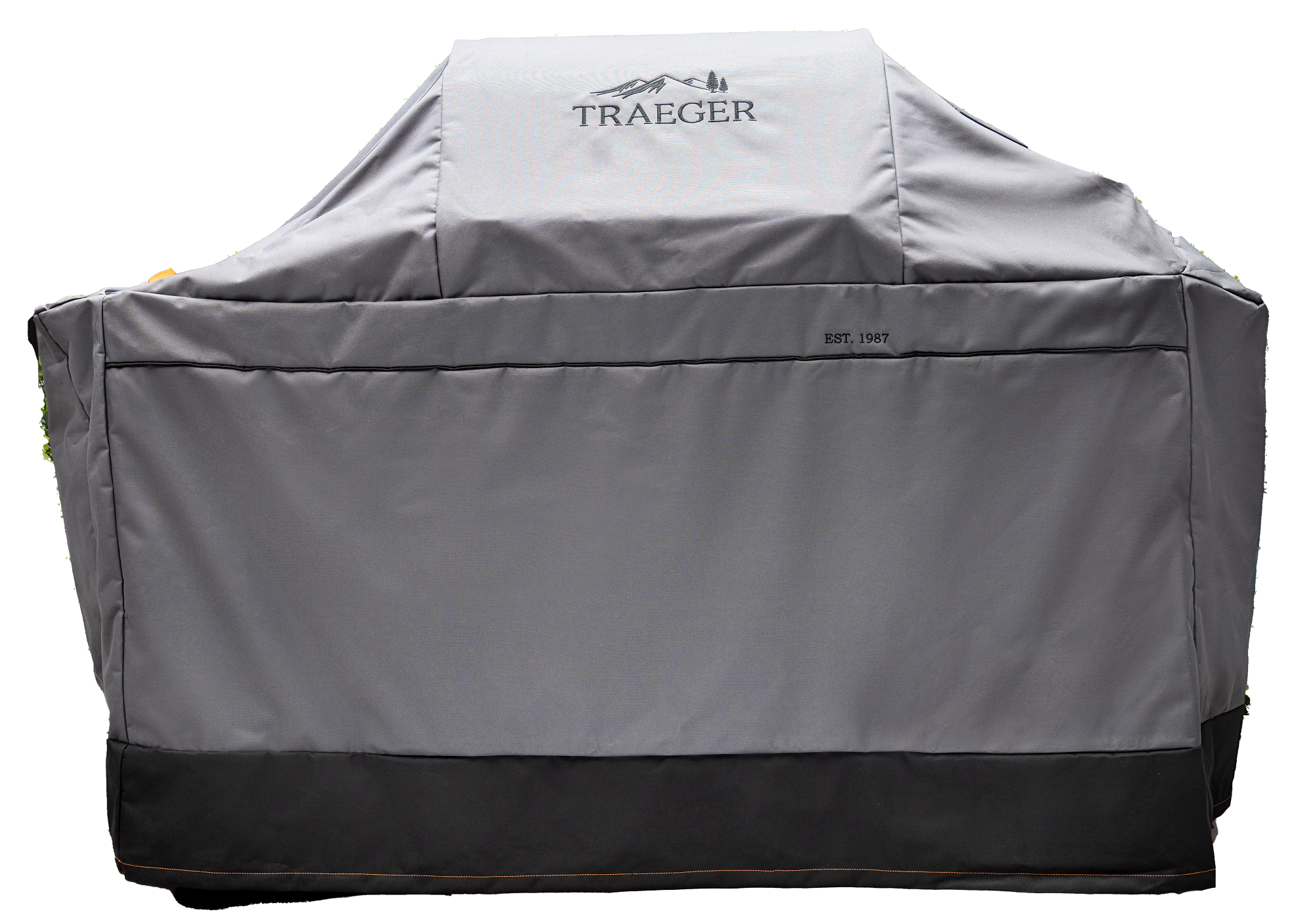 Beskytt Ironwood L-grillen din med Traeger Full Length Grill Cover fra Traeger. Dette grå, værbestandige grilltrekket har Traeger-logoen og "EST. 1987" trykt på forsiden for stilig og pålitelig beskyttelse utendørs.