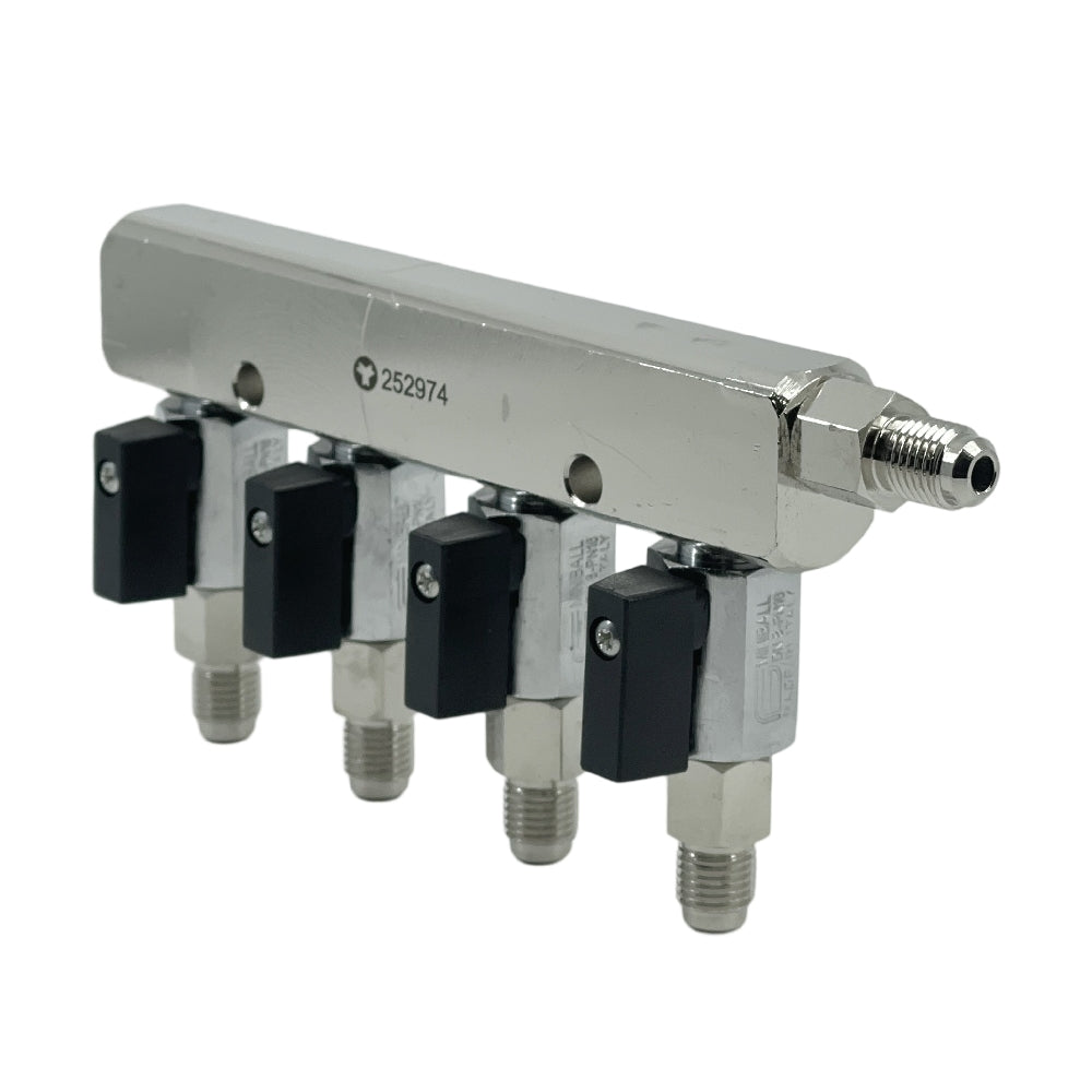 Oxyturbo CO2 Manifold med fire utganger, 1/4" MFL og tilbakeslagsventil - kompatibel med Oxyturbo-systemer.