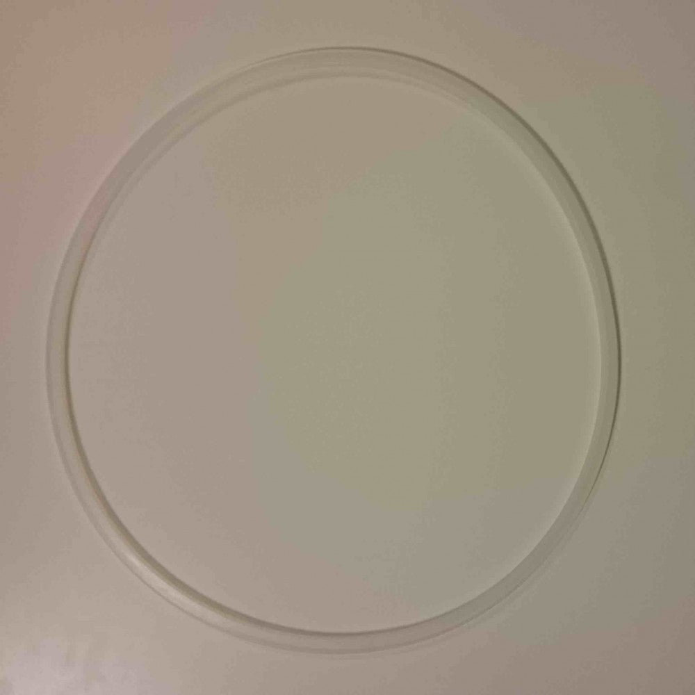 En gjennomsiktig, sirkulær glassplate med Grainfather G30 silikonring til silplate topp/bunn - 1 stk fra Grainfather plasseres på en vanlig, lys overflate.