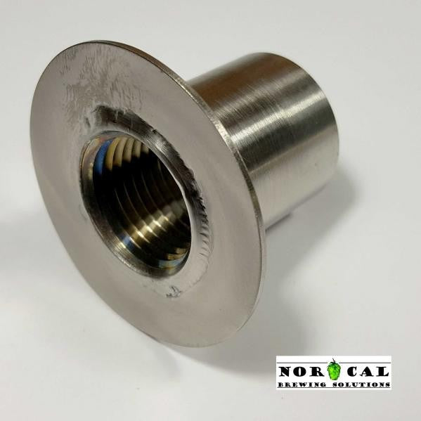 Speidel Fermenter 1/2" NPT Full Coupling fra Norcal vist vinklet, med gjenget bred flens i rustfritt stål 304. Norcal-logoen vises nederst i høyre hjørne.
