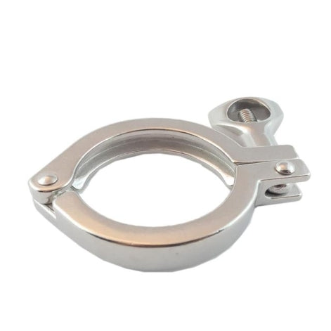 Brewshop 3" Tri-Clamp klemme i 304 rustfritt stål med hengsel og bolt, ideell for sikre skjøter i sanitære rørsystemer.