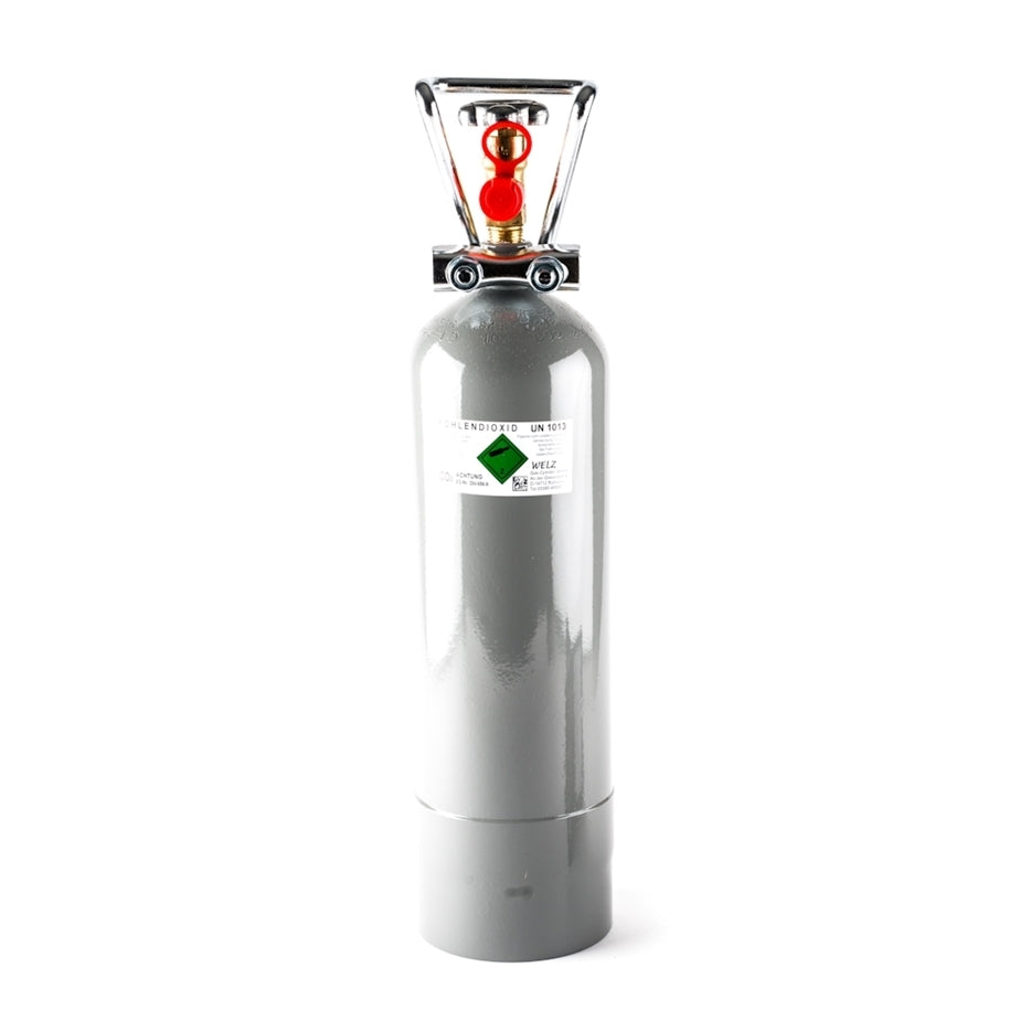 Welz Gas CO2-flaske 2 kg er en grå flaske med ventil og håndtak på toppen, med en grønn fareseddel og et identifikasjonsmerke på forsiden.