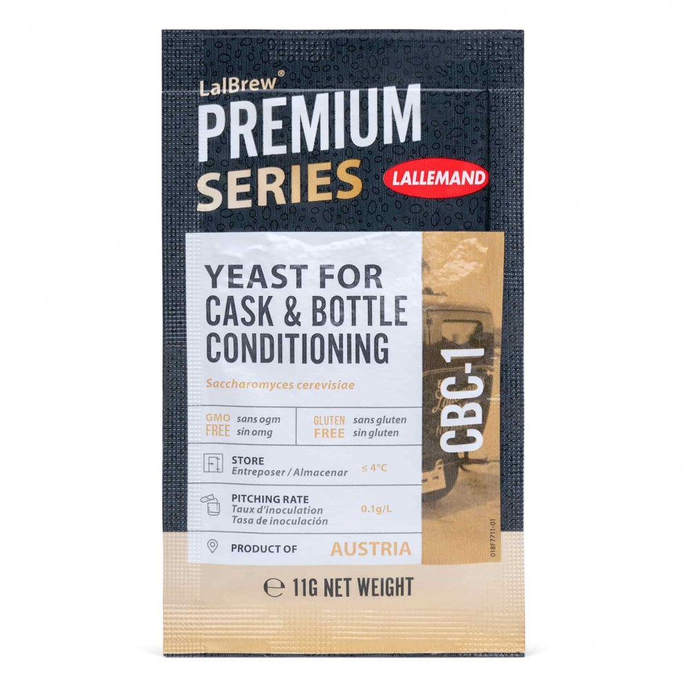 En pakke LalBrew CBC-1 - karboneringsgjær 11g - Lallemand (Best før 01/2026), egnet for fat- og flaskekondisjonering, er GMO-fri, glutenfri og inneholder viktig produktinformasjon.
