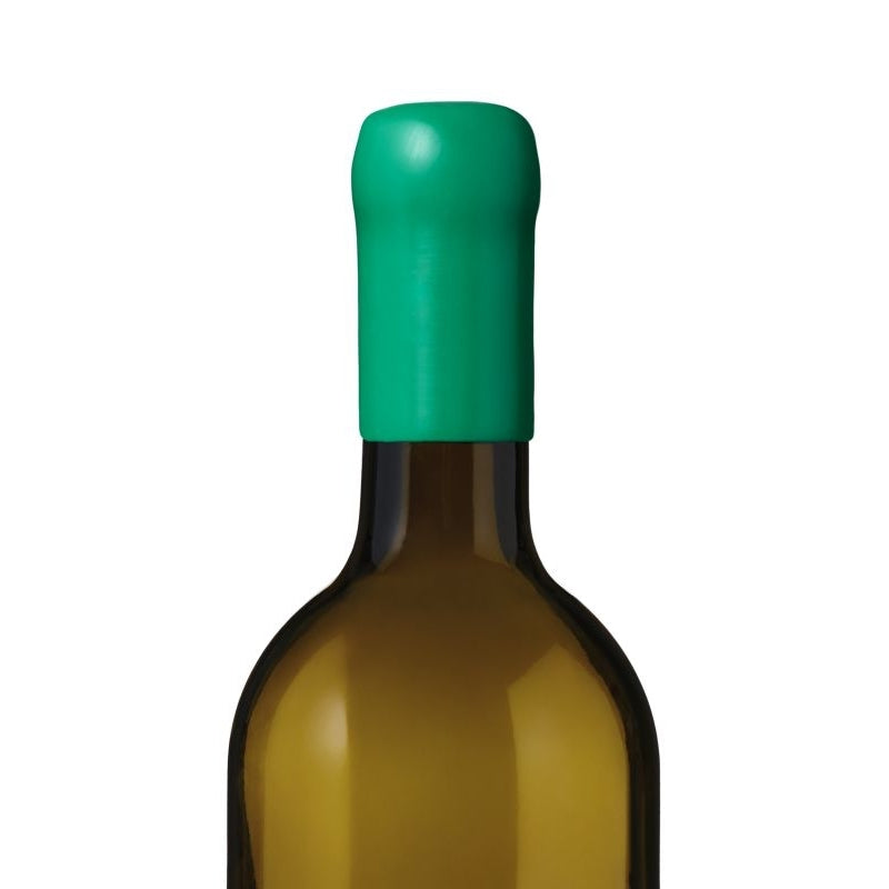 Nærbilde av toppen av en vinflaske forseglet med Sincera Sistemi flaskevoks 100g - Bright Green GN017, mot en hvit bakgrunn.