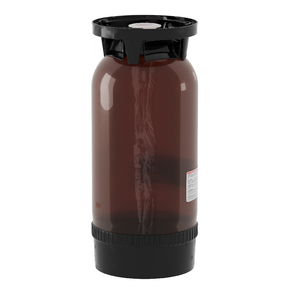 En PolyKeg PRO 20L Amber with Bag - K Valve-beholder fra PolyKeg, med en ravfarget kropp og svart lokk.