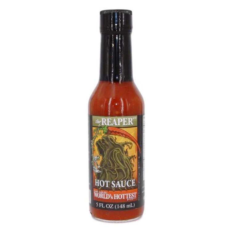 En 148 ml (5 fl oz) flaske med PuckerButt Pepper Companys The Reaper Sauce, laget med Smokin' Ed Currie's Carolina Reaper-verdens sterkeste chili. Den er merket som verdens sterkeste, og har en flammende rød saus og en flammende etikett.
