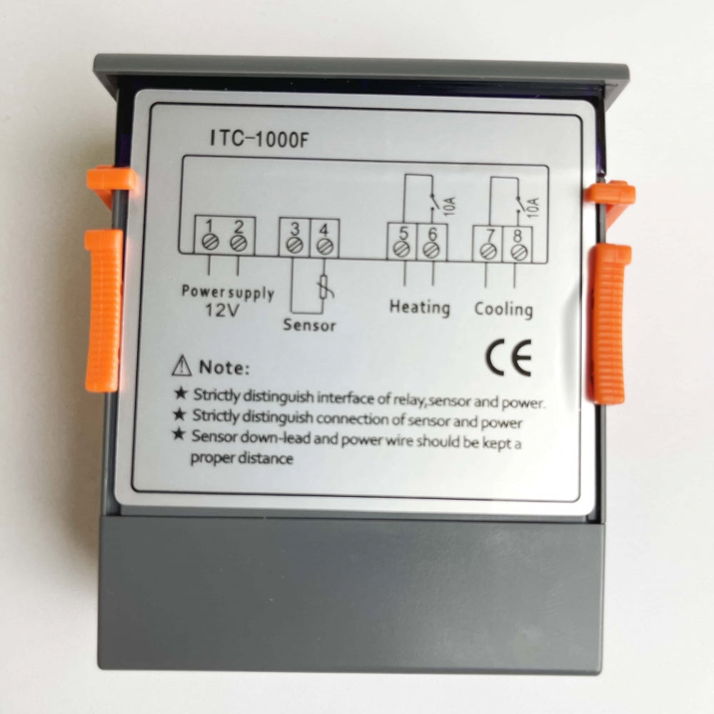 Rektangulær Inkbird ITC-1000 Temperaturkontroller 12V fra Inkbird, merket ITC-1000F, med koblingsskjema og instruksjoner for tilkobling av strømforsyning, sensor, oppvarming og kjøling. Oransje klemmer er synlige på sidene.