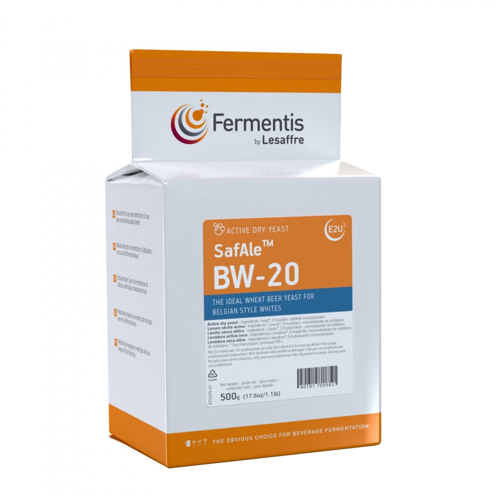 En 500 g-pakke med Fermentis Safale BW-20-gjær, som er ideell for belgisk Wit og andre hveteøl, vises på hvit bakgrunn.
