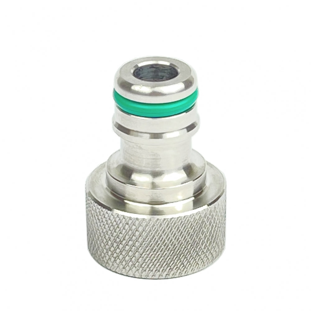 Brewshop Overgang fra 1/2" FPT til Gardena: Hurtigkobling av metall med riflet bunn og grønn O-ring, laget av rustfritt stål for sikker, korrosjonsbestandig feste av slange eller rør.