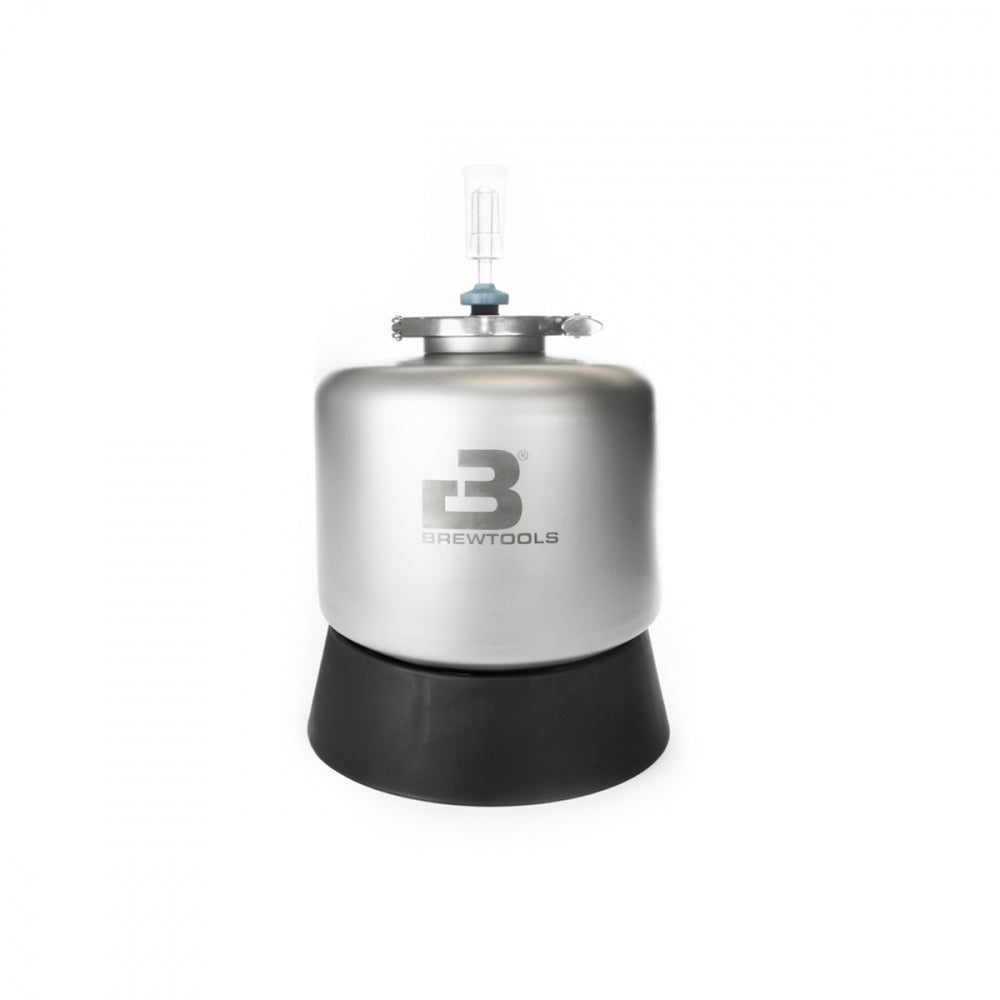 Brewtools MiniUni 10 - Tank med standard tilbehør er et gjæringskar i rustfritt stål med logo, luftsluse på toppen og svart bunn - ideelt for trykkgjæring av øl - vist mot en vanlig hvit bakgrunn.