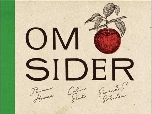 Boken "Om Sider av Thomas Horne" fra Brewshop har teksten OMSIDER, et illustrert rødt eple som symboliserer norske epler, og signaturer av Thomas Horne, Colin Eick og Eivind S. Platou på omslaget.