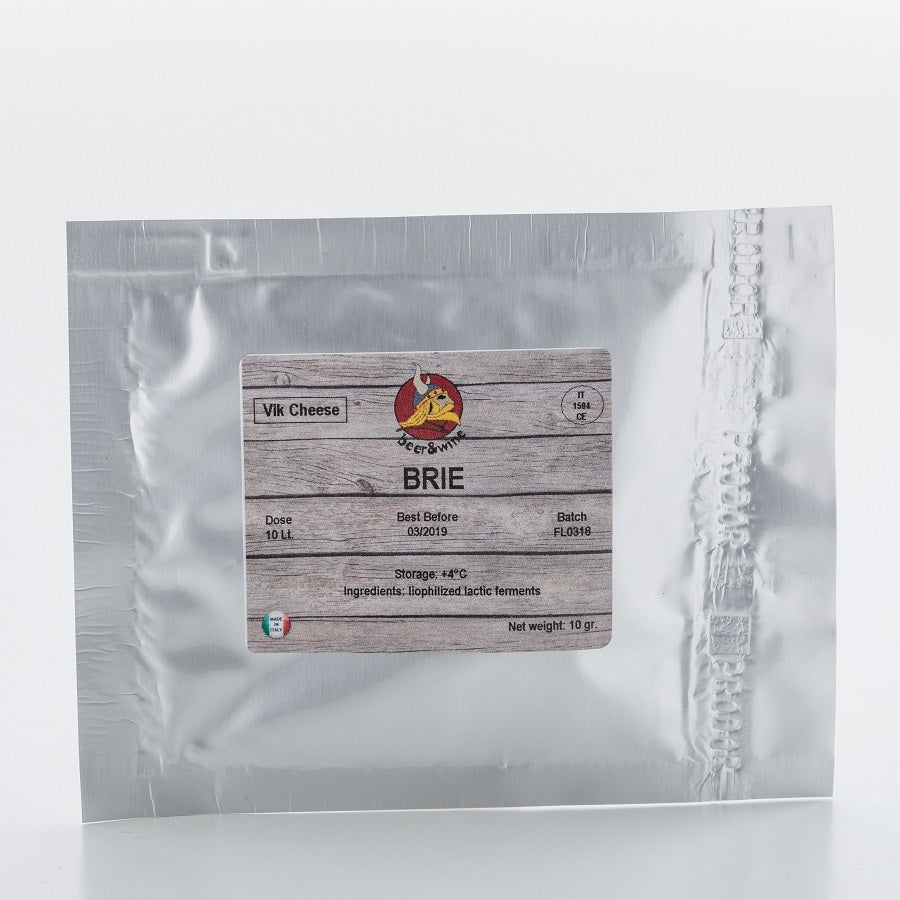 En sølvfarget pakke merket Kultur for Brie ost for 10L melk fra Enolandia, med informasjon om oppbevaring og ingredienser - perfekt for å lage kremet fransk ost hjemme.