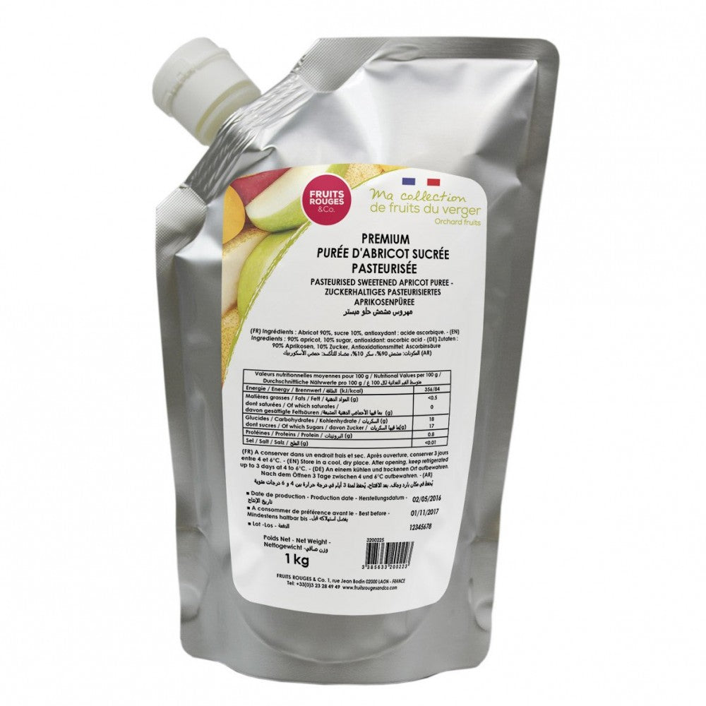 En 1 kg-pose med Fruits Rouges & Co Aprikospuré, pasteurisert og søtet, med tut og ingrediensmerking.