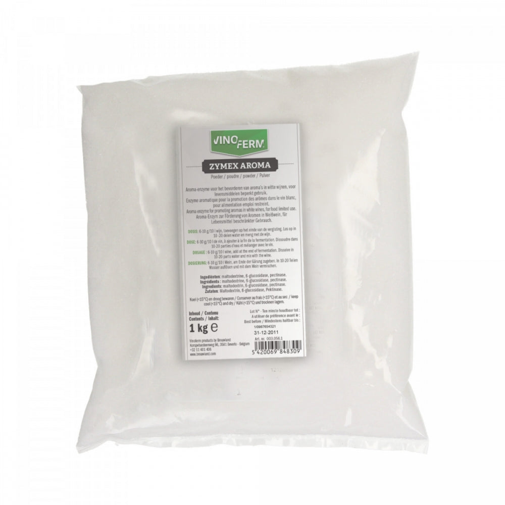 En klar plastpose med 1 kg Vinoferm Pektinase - Enzyme Zymex Aroma, med en hvit etikett på flere språk for effektiv aromafrigjøring.