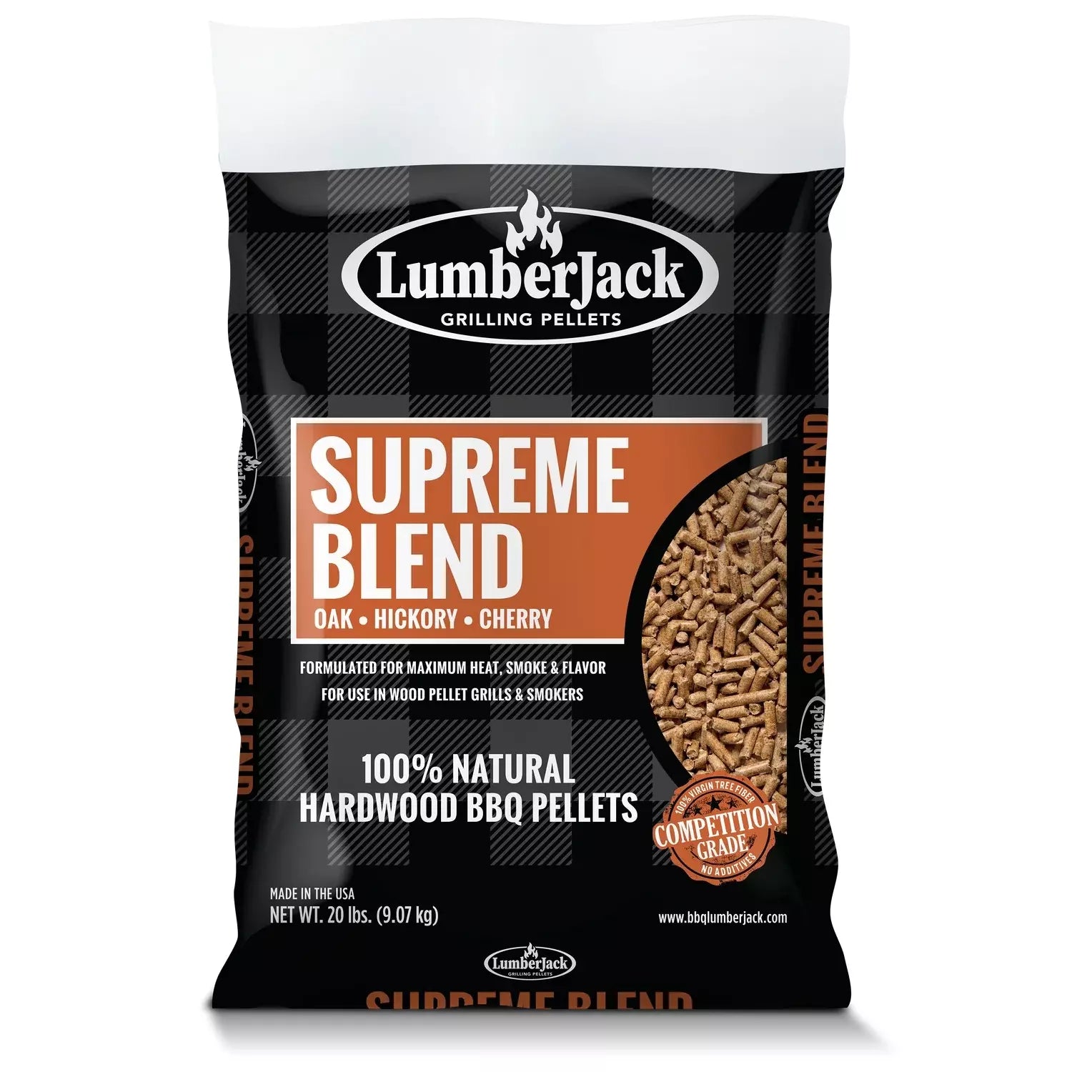En 9 kg pose med LumberJack Supreme Blend OHC BBQ Grillpellets, laget av 100 % naturlig eik, hickory og kirsebærtre, gir naturlig røyksmak til griller og røykere.