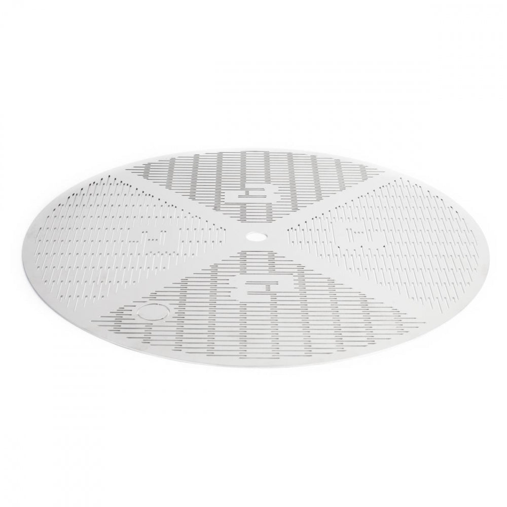 Brewtools Filter, Laserkuttet, til Brewtools B80pro er en rund, flat, perforert metallskive med rutenettmønster og hull i midten, vist på hvit bakgrunn.