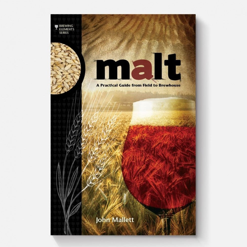Brewshop Malt: A Practical Guide from Field to Brewhouse har maltkorn, byggåkre og et glass med ravfarget væske på omslaget - ideell lesning for bryggerientusiaster.