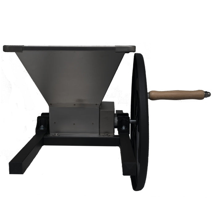Grifo Manuell fruktkvern i rustfritt stål har en stor beholder, håndsveiv med trehåndtak og en solid base - ideelt for uanstrengt kornmaling.