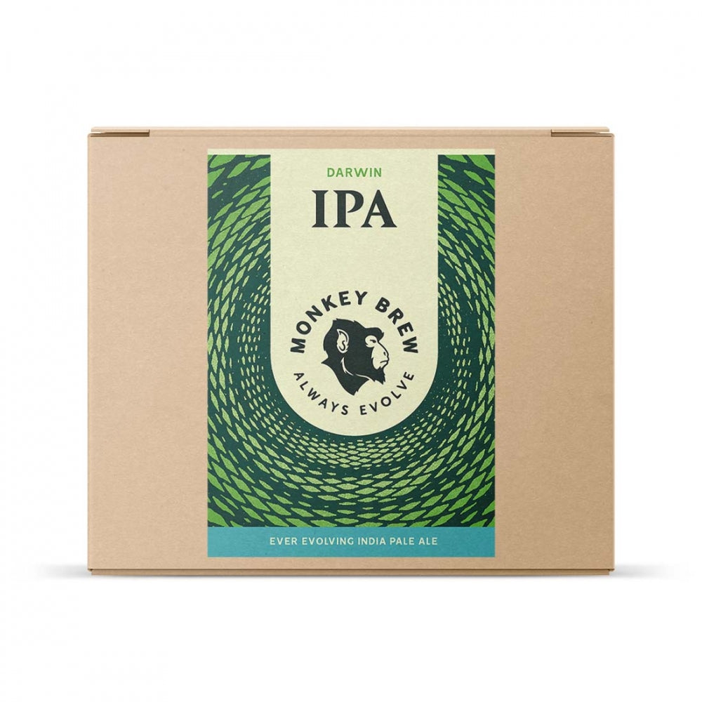 En Brewshop Monkey Brew Darwin IPA allgrain ølsett, med en grønnmønstret eske med apelogo og etiketten "Ever Evolving India Pale Ale" - perfekt for alle som elsker håndverksøl.
