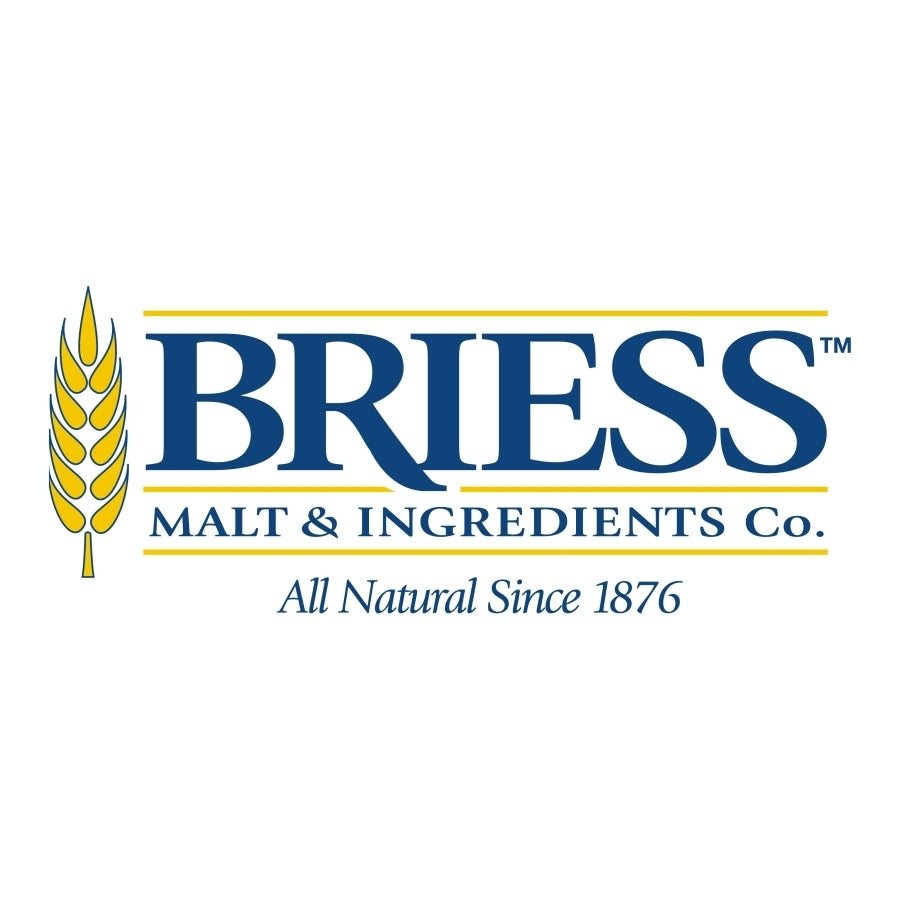 Briess logo med hvetegrafikk og "All Natural Since 1876" i blått og gult, som viser deres ekspertise innen malt, inkludert Crystal Red Malt 22,7 kg (394 EBC) fra Briess.