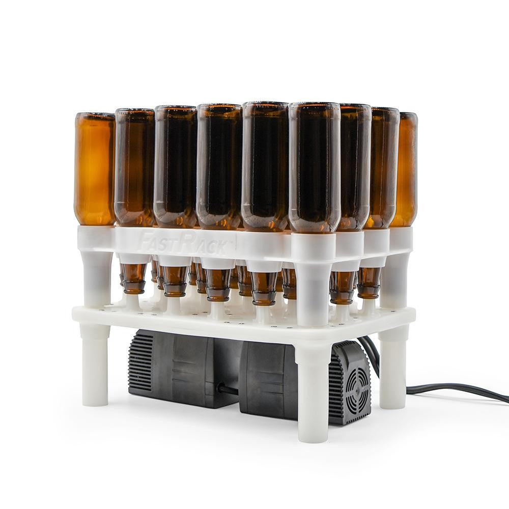 FastBrewing FastWasher 24 - flaskevasker (0,33 l) fungerer perfekt sammen med et FastRack24-stativ for å tørke flere omvendte brune glassflasker over en base med to elektriske vifter - ideelt for flaskerengjøringsoppsettet ditt.