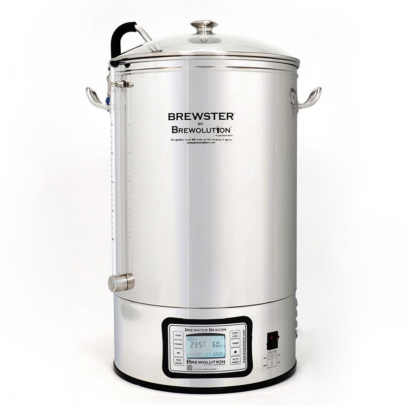 En Brewolution Brewster Beacon 40L bryggemaskin i rustfritt stål med digitalt display, håndtak, glasslokk og praktisk temperaturstyring er vist på en hvit bakgrunn.