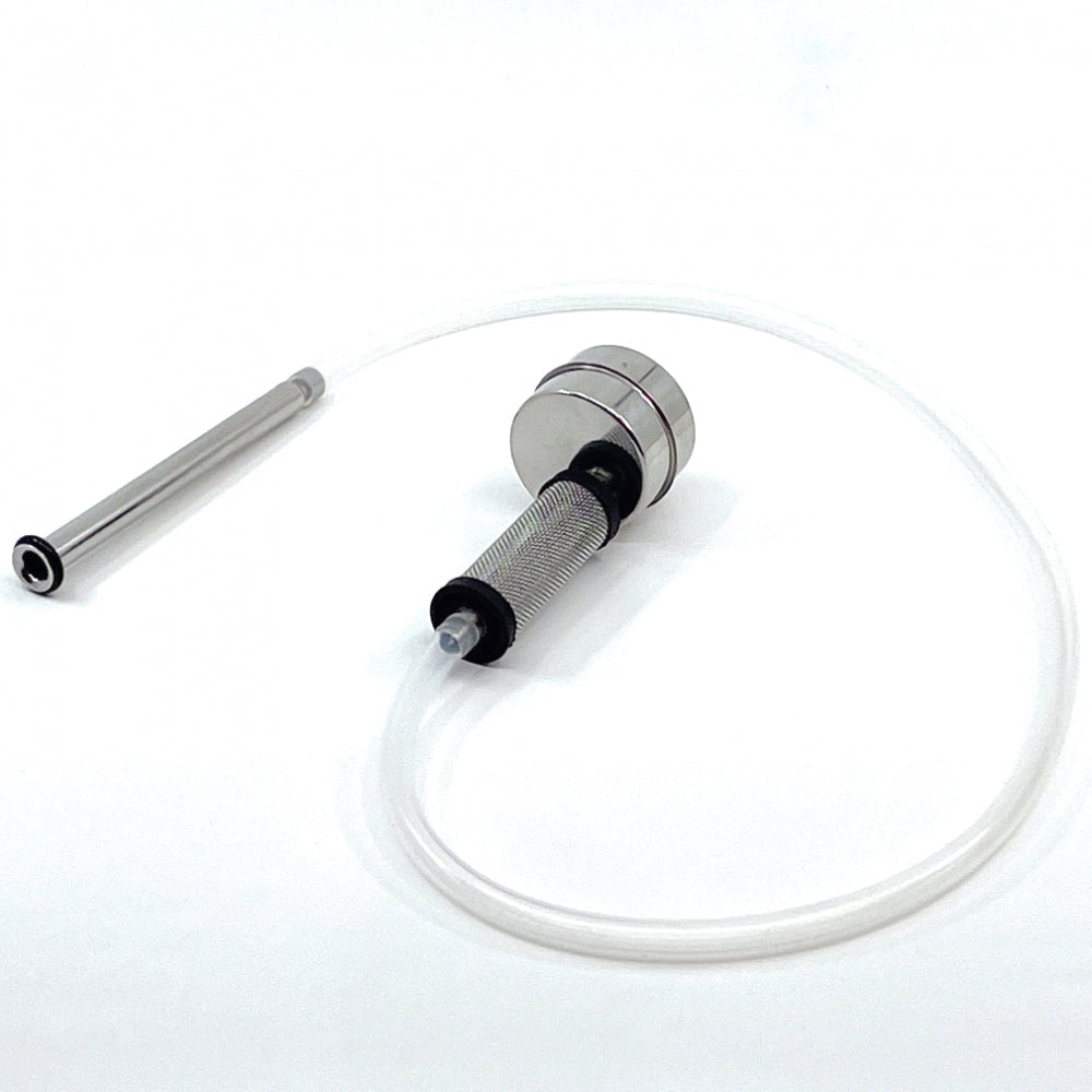 Homebrewer LAB FLOTit 2.0 Floating Dip Tube har et Max Headroom Gas Dip Tube - perfekt for å tilsette røyksmak til klart øl eller forbedre oppsettene dine med flytende dyprør, vist på en hvit bakgrunn.