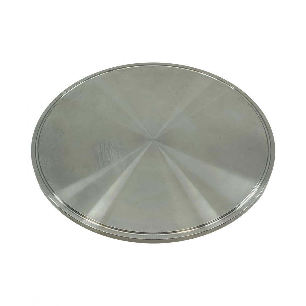 Brewshop 8" Tri-Clamp endelokk er en rund, flat skive laget av rustfritt stål 304 med en glatt, reflekterende overflate og tynn kant, vist på hvit bakgrunn.