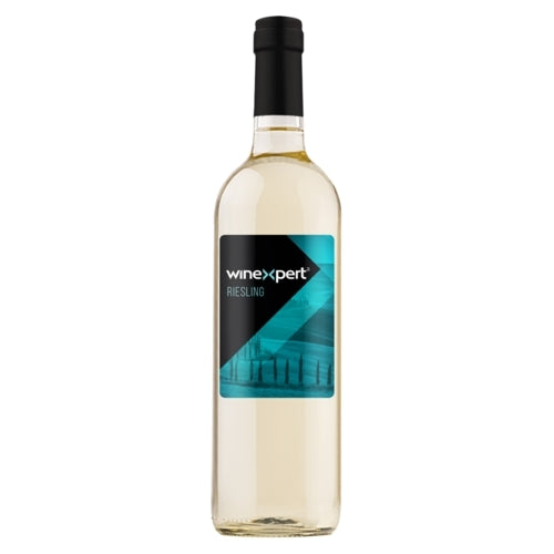 En klar glassflaske med Winexpert Classic Vinsett - Riesling, California, med svart og blå etikett og svart skrukork.