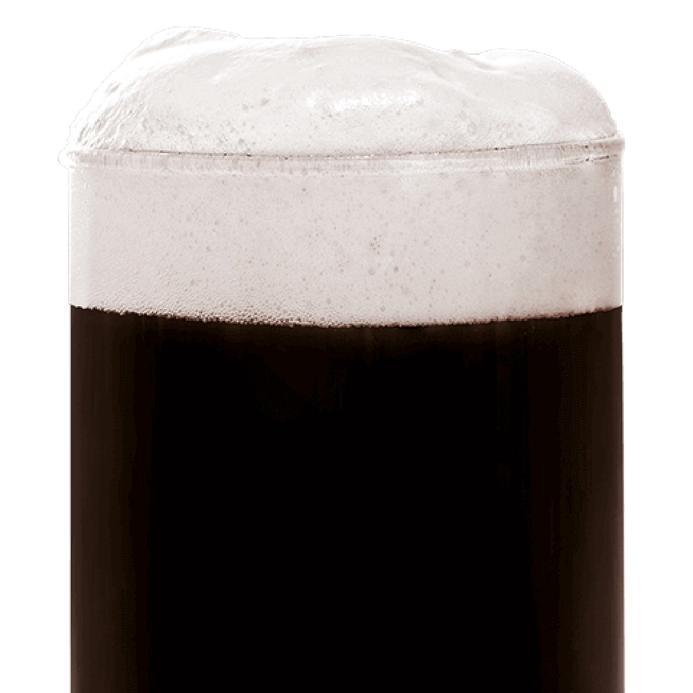 Et nærbilde av et glass fylt med mørkt øl, toppet med et tykt, skummende skum - som fremhever dype fargetoner fra en rik maltblanding som inkluderer BEST Black Malt (1100-1200 EBC) 100G fra Bestmalz.